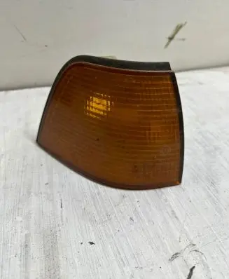 BMW 3 E36 Front indicator light 1387044 155052 115200G