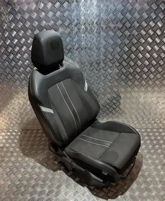 Opel Astra L Front passenger seat DG23641