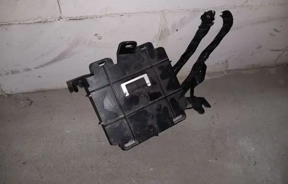 Chevrolet Volt I Engine control unit/module 12645427