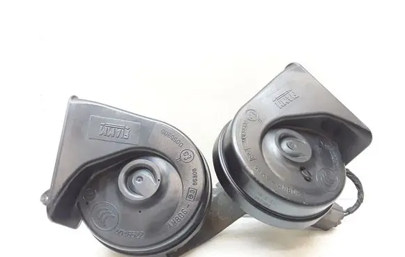 Volvo V70 Horn signal 08635071 08635072