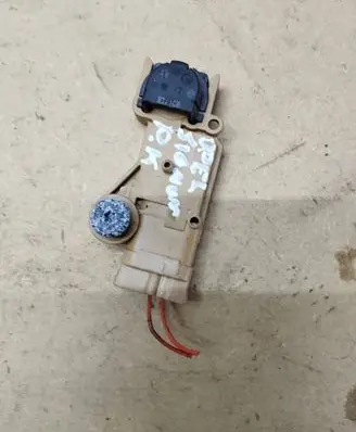 Opel Signum Airbag deployment crash/impact sensor 13102027