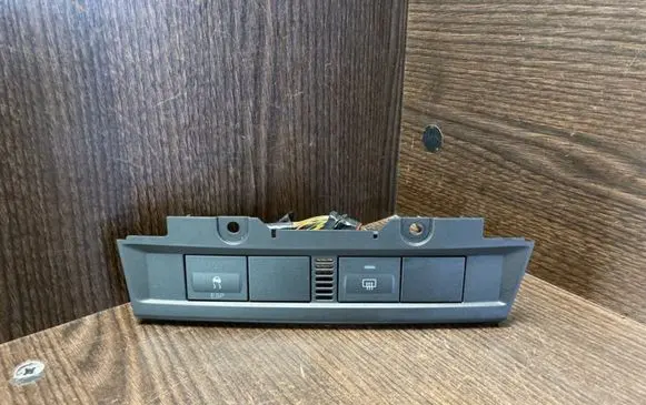 Windscreen/window heater switch