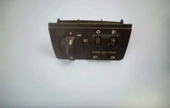 BMW X5 E53 Light switch 8372204 037045050