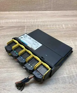 Ford Focus Comfort/convenience module 1S7T15K600FC 5WK48730E