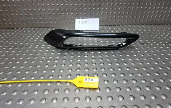 Toyota Auris E180 Rear bumper trim bar molding S27730326 5268202010