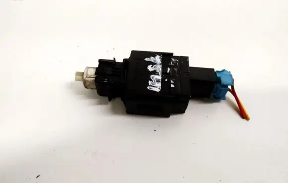 Brake pedal sensor switch