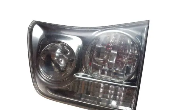 Lexus RX 330 - 350 - 400H Tailgate rear/tail lights 8158448050 SAER2T02DOT