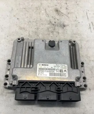 Citroen Berlingo Engine control unit/module 0281019817 9805947380