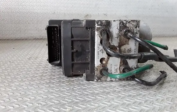 Renault Scenic I ABS Pump 0273004395 7700432643