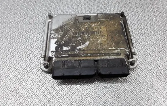 Volkswagen Sharan Engine control unit/module 038906019J 0281010216