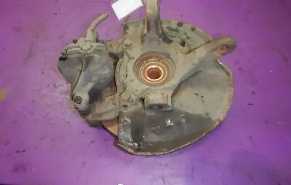 Volvo S40, V40 Front wheel hub spindle knuckle