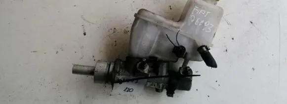 Master brake cylinder