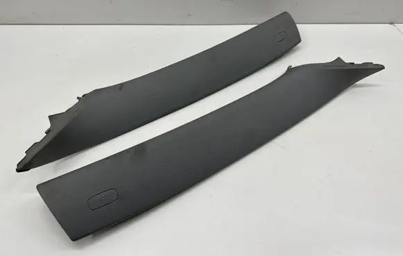 Volkswagen Touareg I (A) pillar trim