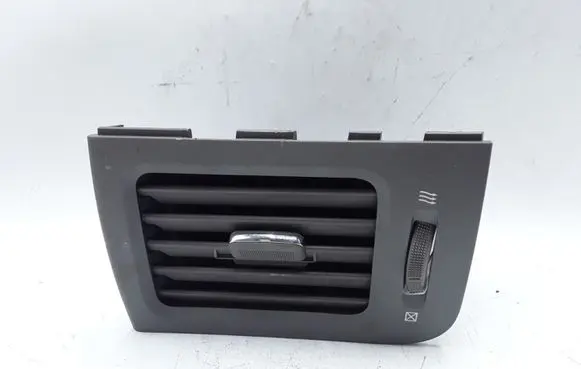 Nissan X-Trail T31 Dashboard side air vent grill/cover trim 68761JG00B P19680A75010