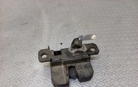 Volkswagen Transporter - Caravelle T6 Loading door lock 7E0827506