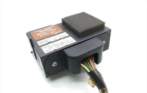 Toyota Avensis T220 Alarm control unit/module 89730YY021 2370002271