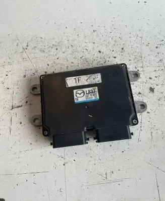Mazda 6 Engine control unit/module L83718881E