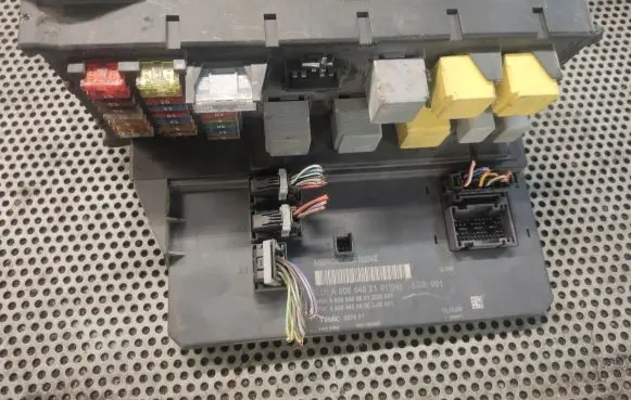 Mercedes-Benz Sprinter W906 Engine control unit/module ECU A9065450601 A9065452101 A9064420400