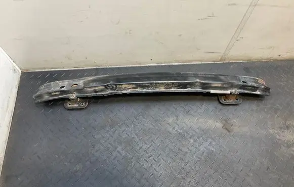 BMW 5 E60 E61 Rear beam 7050405