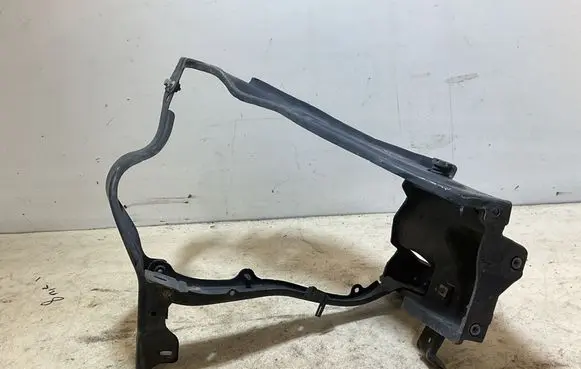 Mercedes-Benz CLS C218 X218 Headlight/headlamp mounting bracket 212620030