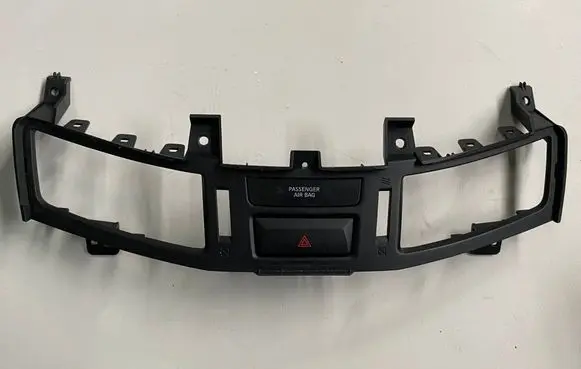 Nissan Navara D23 Other center console (tunnel) element 684114KJ1A