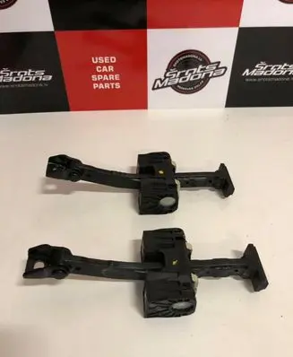 BMW 5 GT F07 Front door check strap stopper 7197826