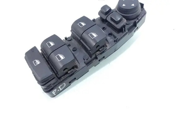 BMW 5 F10 F11 Electric window control switch 9241955