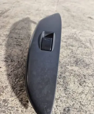 Toyota Yaris Electric window control switch