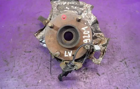 KIA Cerato Front wheel hub spindle knuckle