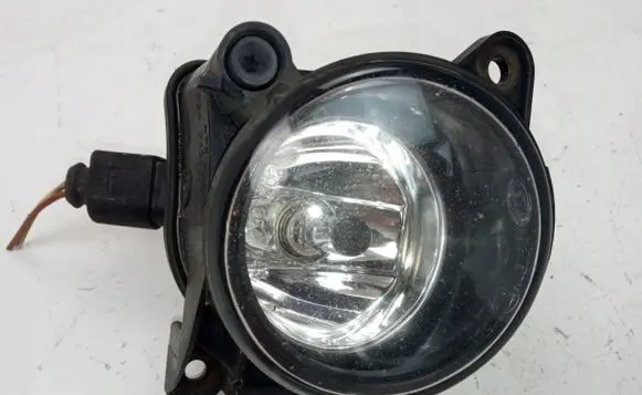 Volkswagen Polo III 6N 6N2 6NF Front fog light HELLA96404900