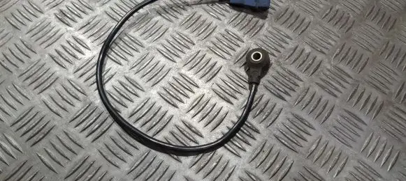 Audi A4 S4 B5 8D Detonation knock sensor 054905377g 5wm1512