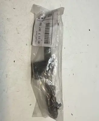 BMW 7 G11 G12 Front bumper mounting bracket 7357200