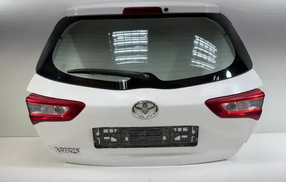 Toyota Yaris Tailgate/trunk/boot lid