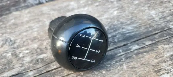 Audi A4 S4 B5 8D Gear lever shifter trim leather/knob