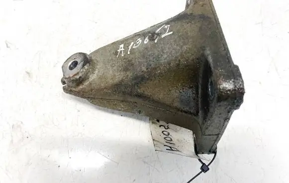 Mercedes-Benz E W210 Engine mounting bracket 6042230004