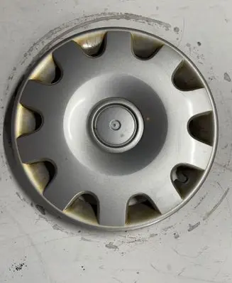 Volkswagen Touran I R15 wheel hub/cap/trim 1J0601147