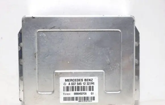 Mercedes-Benz E W211 Air suspension control unit module (rear) 