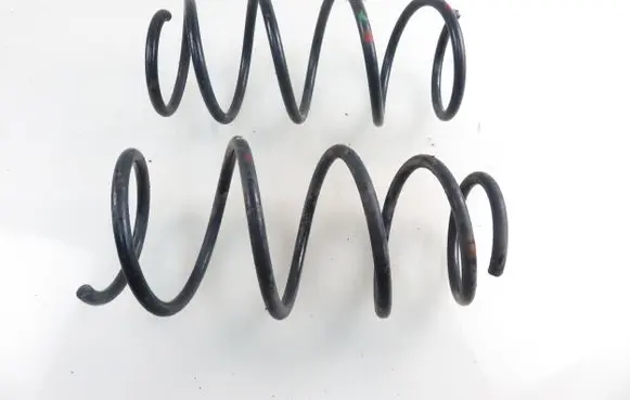 Toyota Avensis T270 Front coil spring
