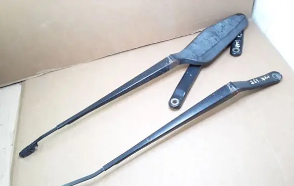 Nissan Almera Tino Front wiper blade arm 28882BU000 3390580239