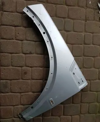 Dodge Nitro Fender