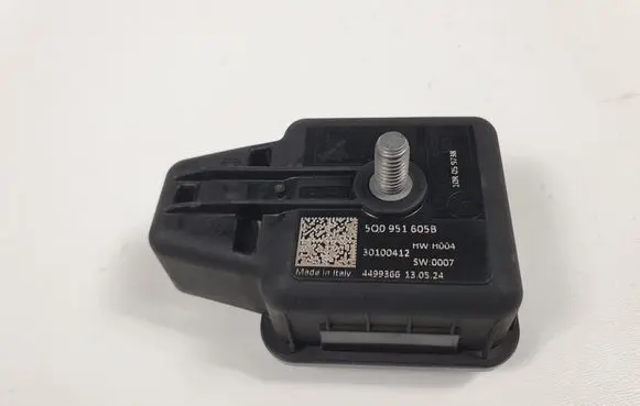Volkswagen T-Roc Alarm system siren 5Q0951605B