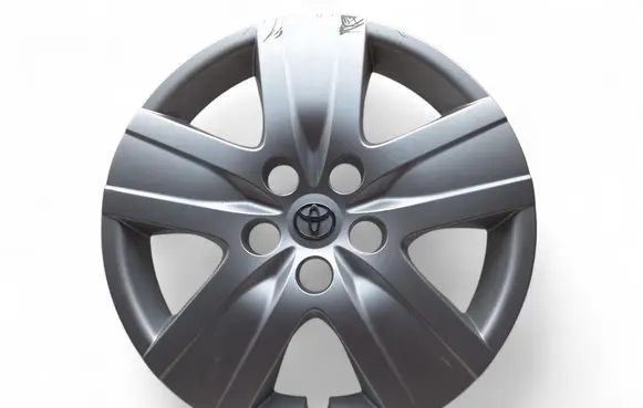 Toyota Corolla Verso AR10 R16 wheel hub/cap/trim 