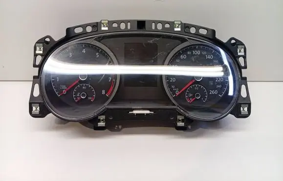 Volkswagen Golf Sportsvan Speedometer (instrument cluster) 517920740 16102014 VDD024161