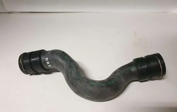 Volvo XC70 Engine coolant pipe/hose 31293622