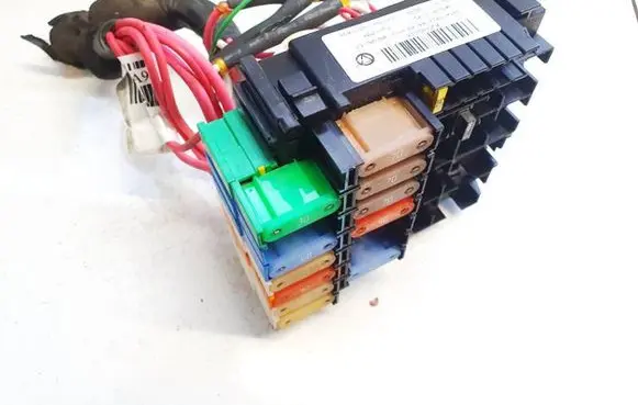 Renault Laguna III Fuse box set 8200528467e 8200528467--e