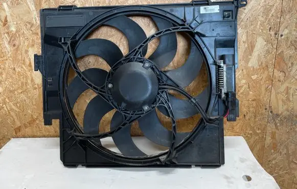 BMW 3 F30 F35 F31 Radiator cooling fan shroud 7640508