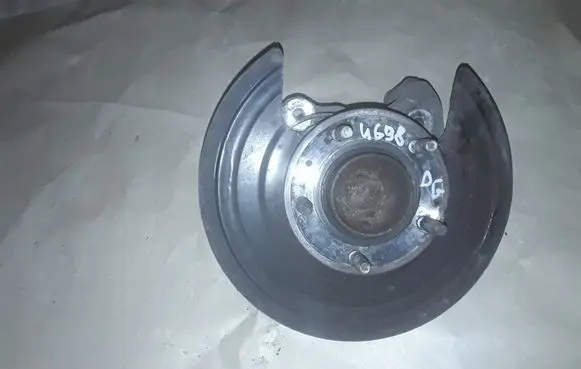 Opel Insignia B Rear wheel hub 22949387