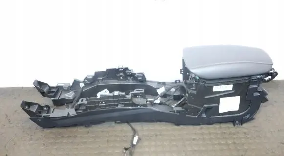 Ford Mondeo MK V Center console