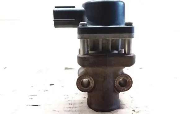 Subaru Forester SG EGR valve
