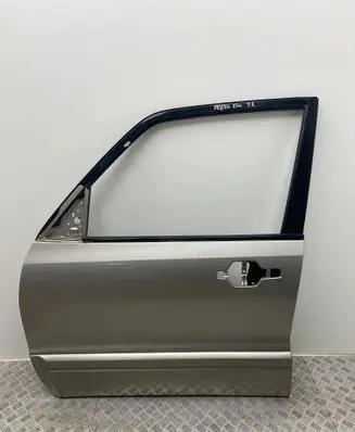 Mitsubishi Pajero Front door
